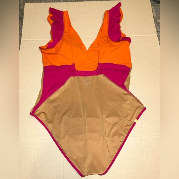 Summersalt The Ruffle Backflip one piece swimsuit hibiscus tangerine Size 20 - Picture 6 of 9